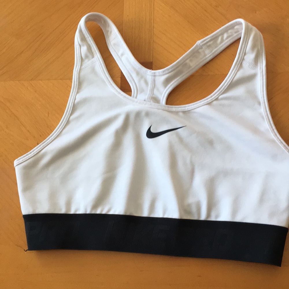 Nike Pro sports bra